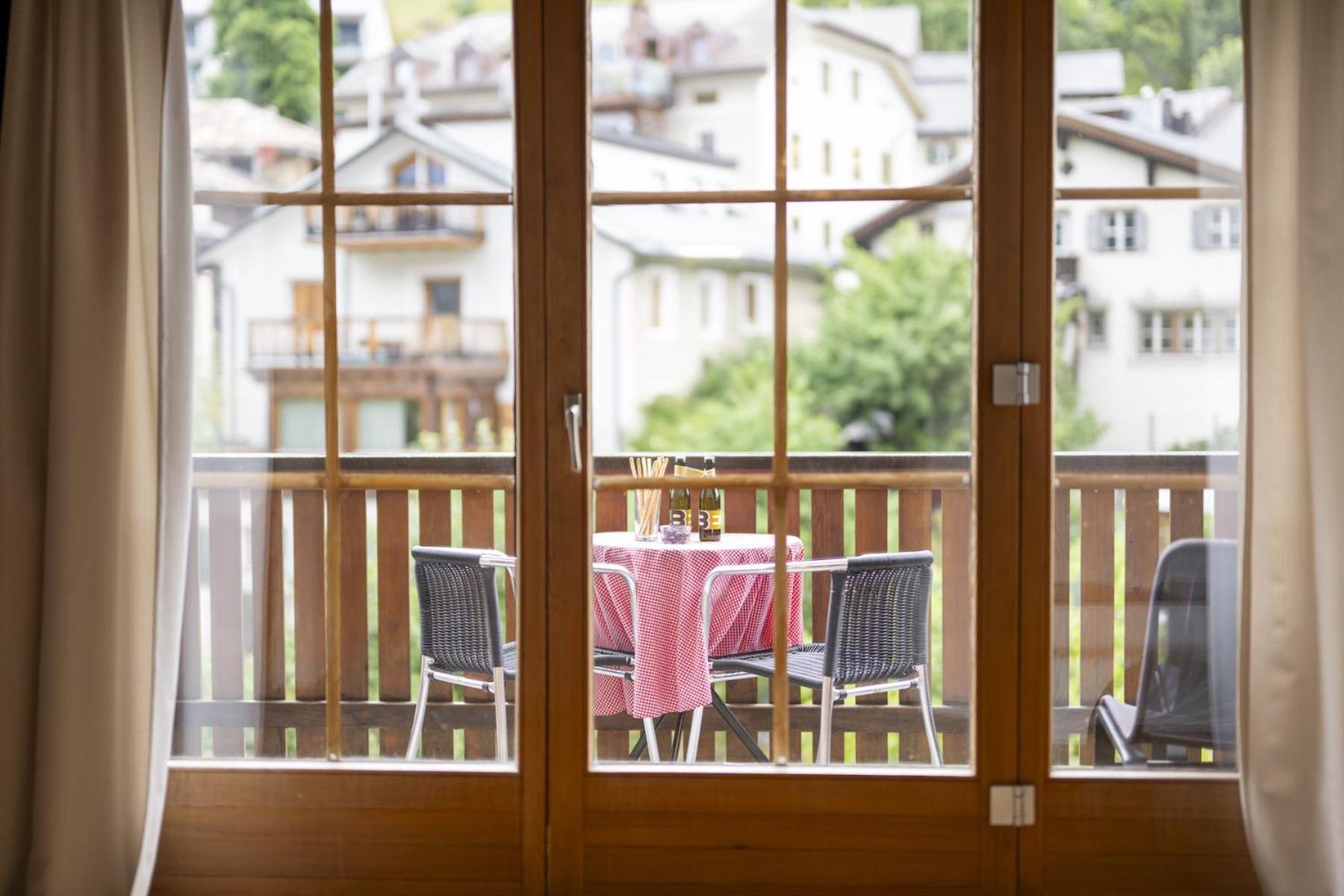 Ferienwohnung Scaletta Скуоль Екстер'єр фото